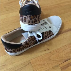 “NWOT” Vintage Havanna Animal Print Sneakers